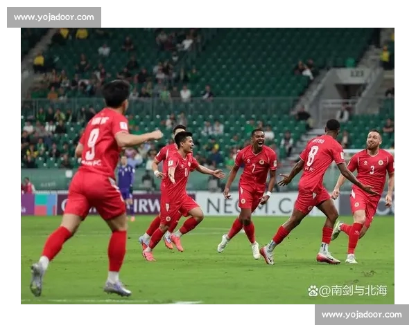激烈对决落幕球队逆转夺得关键胜利引发热议
